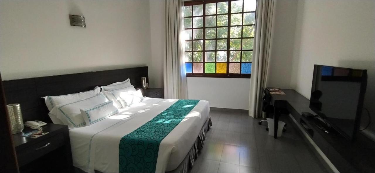 Hotel Union Girardot Zewnętrze zdjęcie